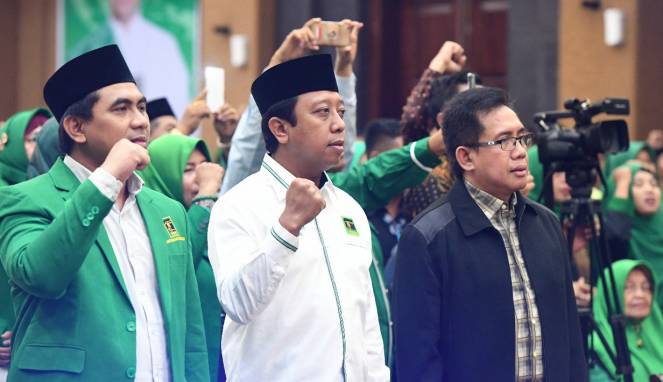 Ketua Umum DPP PPP romahurmuziy tengah